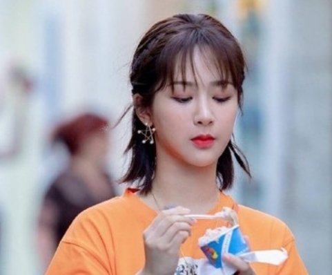 杨紫:今天是我妈生日结果我忘了，你会忘记你妈妈的生日吗？