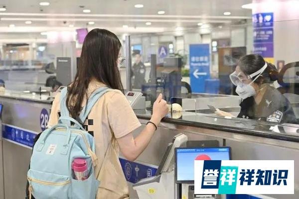 日韩出境游价格跌至谷底,吃顿饭的钱就能飞日韩?出入境办证进入高峰期!!