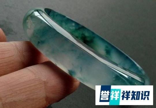 了解一些冰种翡翠选择方法,以防被坑