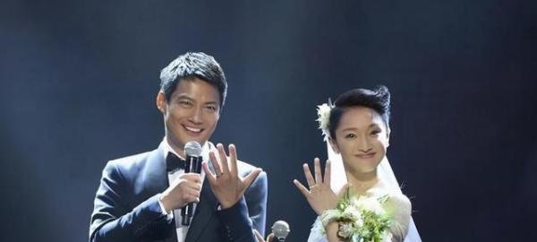 嫁美籍高圣远,今被传婚变,为何当初6个中国男人都留不住周迅?