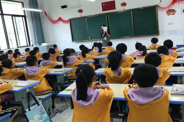 哲字怎么组词