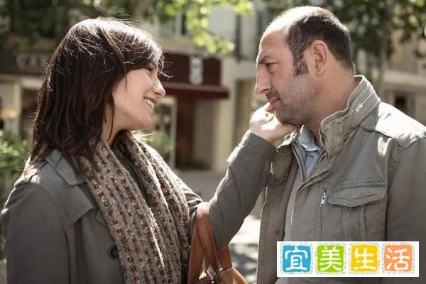 豆瓣8.1,这部关于偏见的法国电影,竟这么好笑