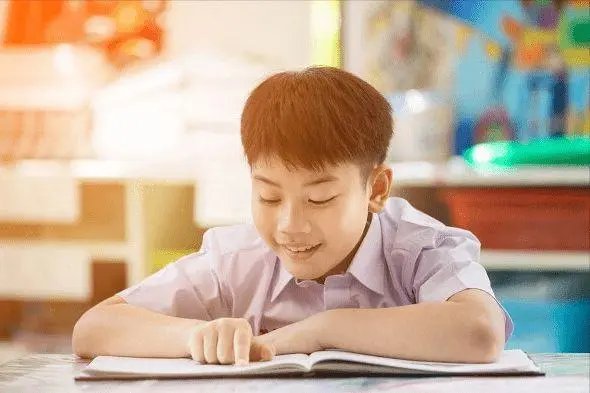 孤芳自赏造句子10字