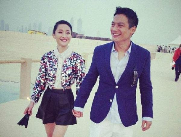 嫁美籍高圣远，今被传婚变，为何当初6个中国男人都留不住周迅？